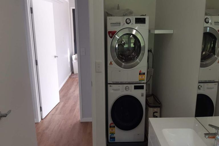 Photo of property in 17 Albert Street, Island Bay, Wellington, 6023