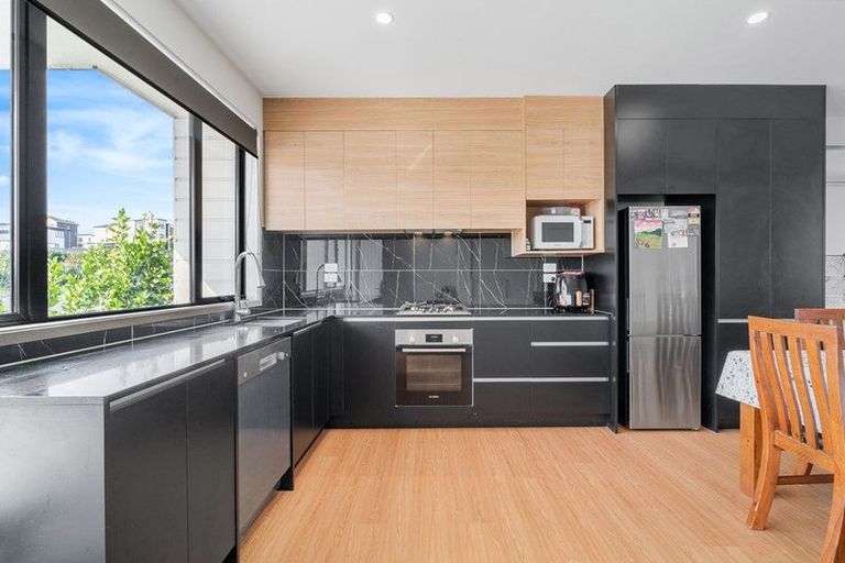 Photo of property in 12 Karoro Road, Flat Bush, Auckland, 2019