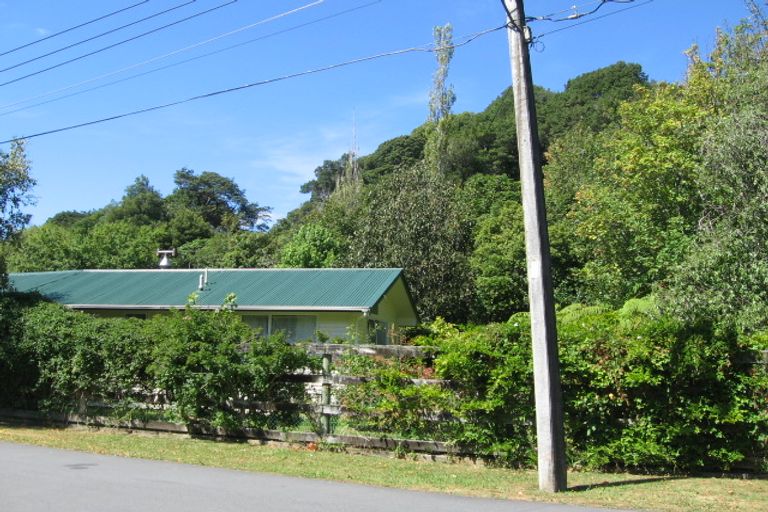 Photo of property in 6 Rata Street, Birchville, Upper Hutt, 5018