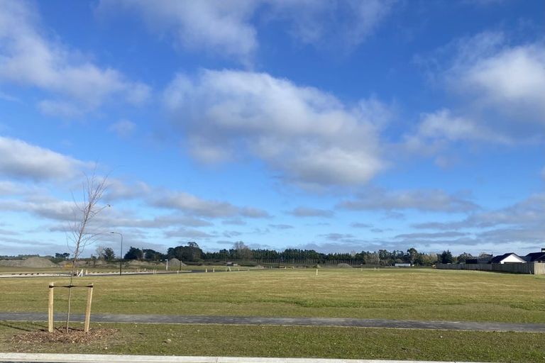 Photo of property in 72 Ridgeland Way, West Melton, 7618