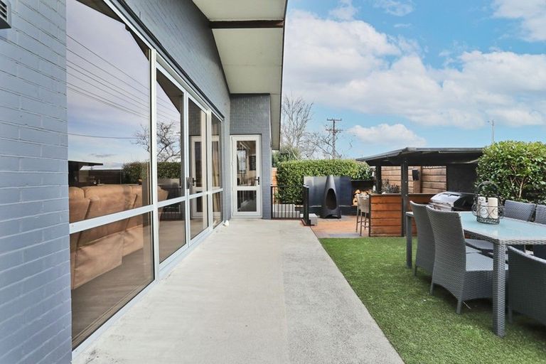 Photo of property in 27 Meldrum Street, Winton, 9720