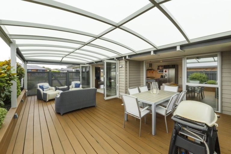 Photo of property in 23 Pegasus Place, Kelvin Grove, Palmerston North, 4414