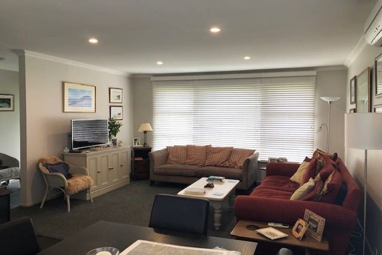 Photo of property in 102 East Street, Greytown, 5712