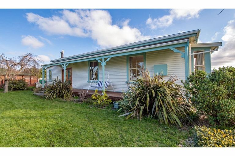 Photo of property in 53 Railway Road, Rangiora, 7400