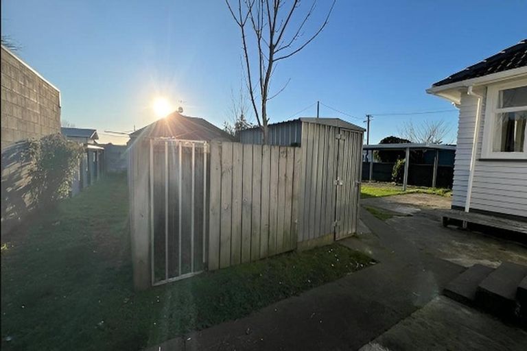 Photo of property in 17 Maire Street, Levin, 5510