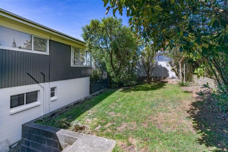 Photo of property in 4 Freeman Street, Mount Pleasant, Christchurch, 8081