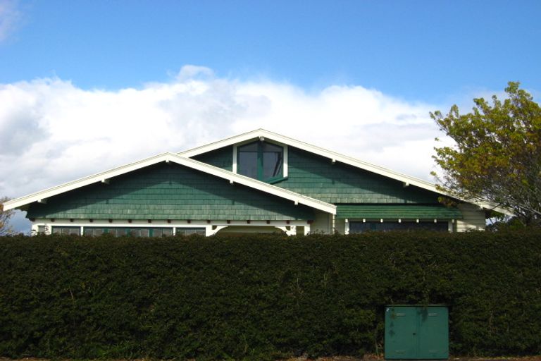 Photo of property in 43 Wallace Place, Westown, New Plymouth, 4310