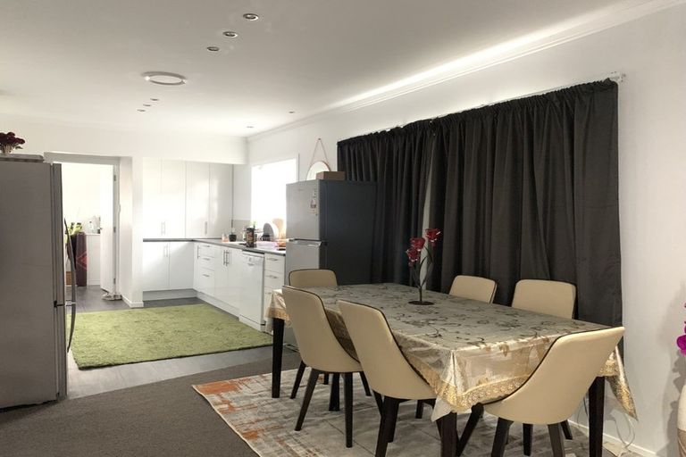 Photo of property in 27 Orchard Rise, Rosehill, Papakura, 2113