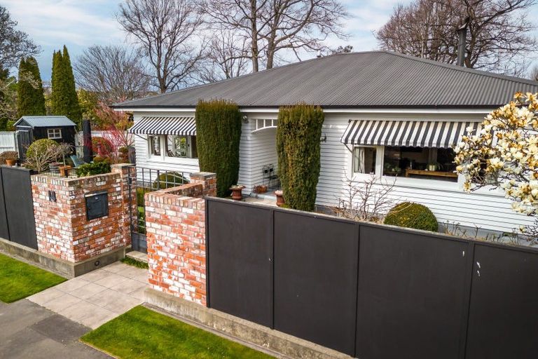 Photo of property in 14 Church Lane, Merivale, Christchurch, 8014