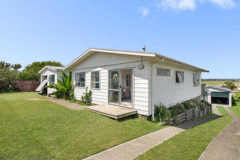 Photo of property in 16 Costello Crescent, Pukehina, Te Puke, 3189