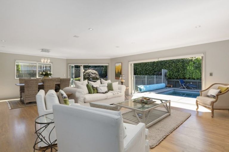 Photo of property in 14 Kenmure Place, Bethlehem, Tauranga, 3110