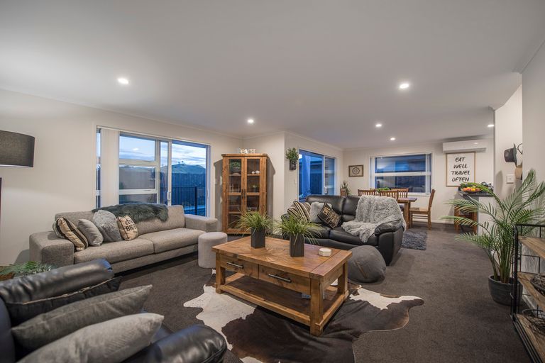 Photo of property in 7 Leet Crescent, Papamoa Beach, Papamoa, 3118