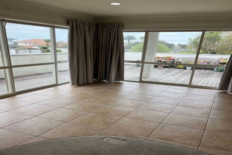 Photo of property in 751 Chapel Road, Dannemora, Auckland, 2016