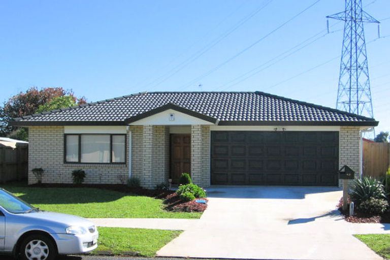 Photo of property in 43 Edgewater Drive, Pakuranga, Auckland, 2010