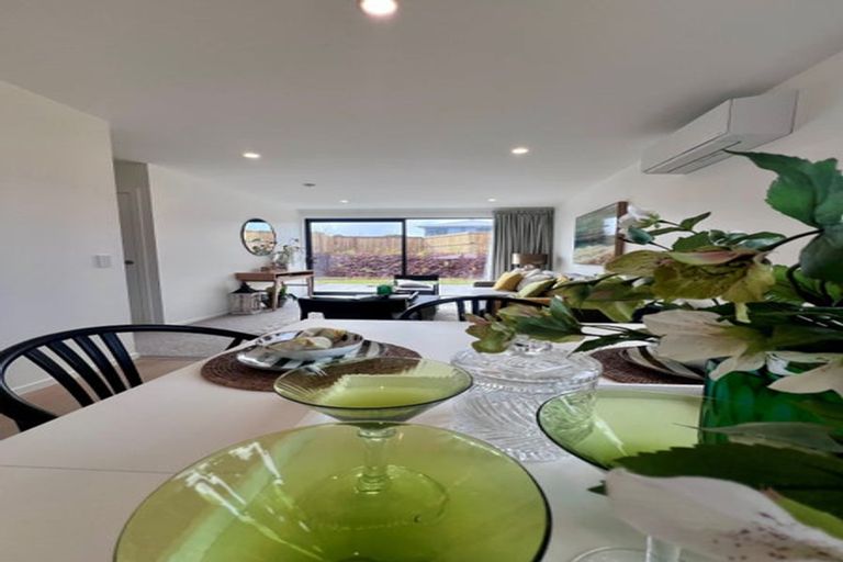 Photo of property in 8 Pip Way, Omokoroa, 3114