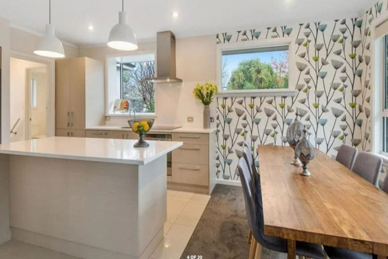 Photo of property in 40 Athol Terrace, Upper Riccarton, Christchurch, 8041