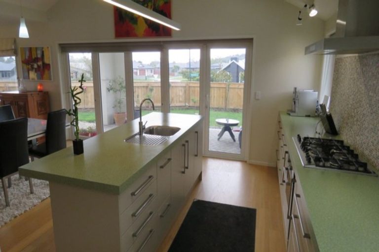 Photo of property in 1 Brompton Close, Richmond Heights, Taupo, 3330