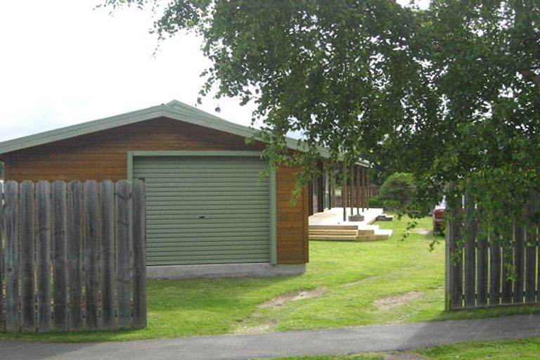 Photo of property in 114 Kings Road, Leithfield, 7481