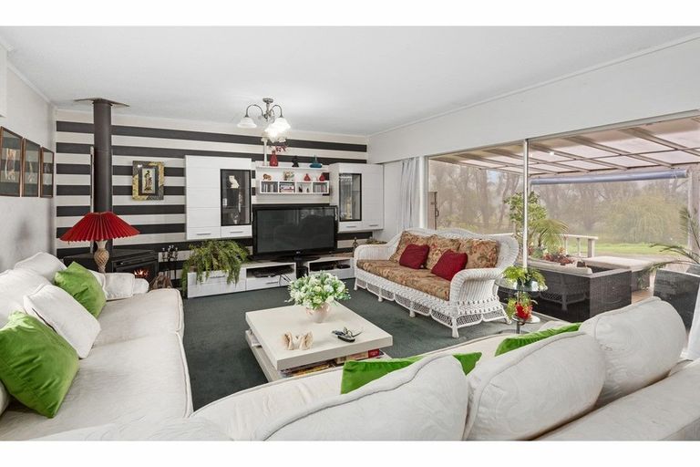 Photo of property in 382 Pahi Road, Pahi, Paparoa, 0571