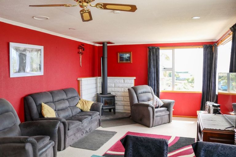 Photo of property in 17 Tay Street, Oamaru North, Oamaru, 9400