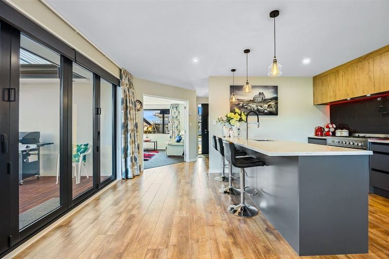 Photo of property in 9 Saint James Place, Rangiora, 7400