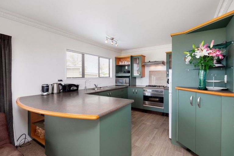 Photo of property in 1000 Papamoa Beach Road, Papamoa Beach, Papamoa, 3118