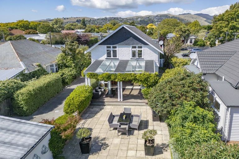 Photo of property in 35 Aylmer Street, Somerfield, Christchurch, 8024