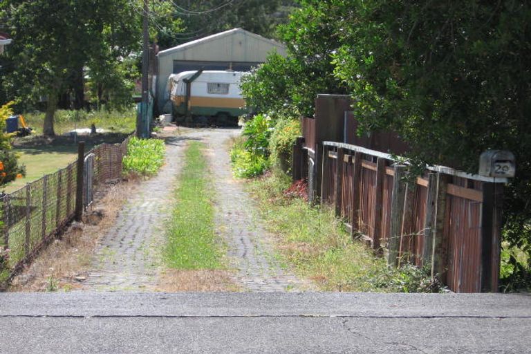 Photo of property in 29 Cliff View Drive, Green Bay, Auckland, 0604