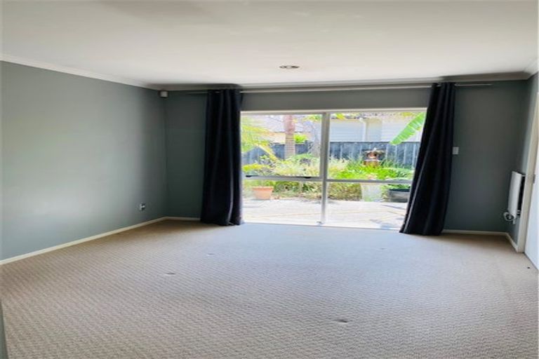 Photo of property in 6 Stamford Crescent, Flat Bush, Auckland, 2019
