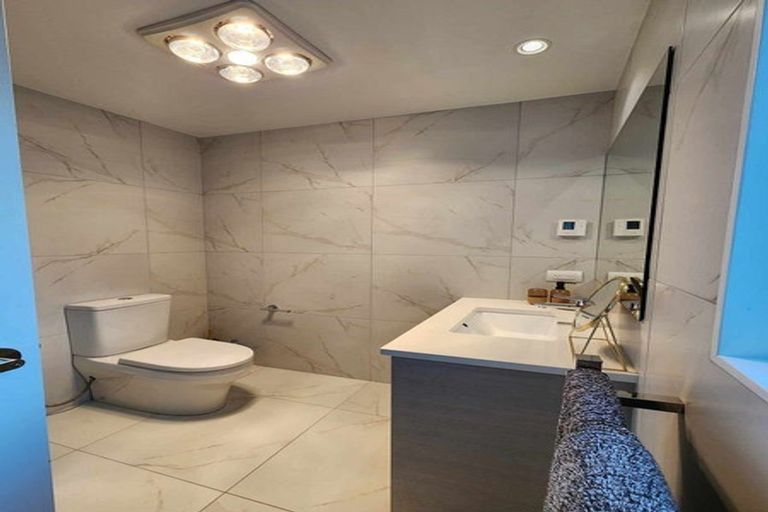 Photo of property in 89b William Bayes Place, Red Beach, 0932