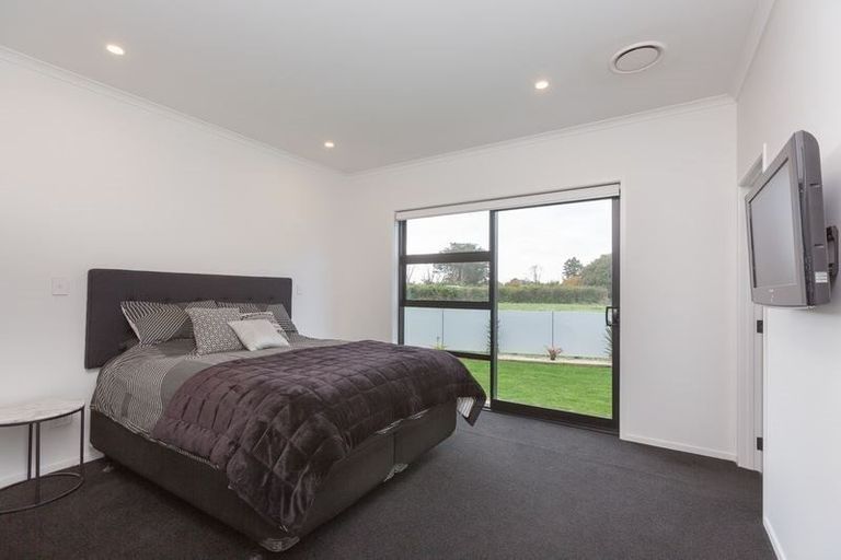Photo of property in 19 Smith Street, Lepperton, New Plymouth, 4373