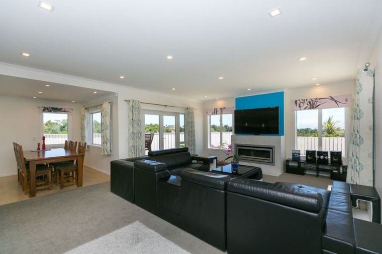 Photo of property in 206e Heta Road, Merrilands, New Plymouth, 4312