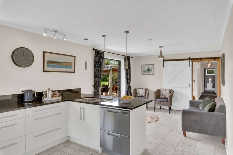 Photo of property in 49 Vista Road, Ohau, Levin, 5570