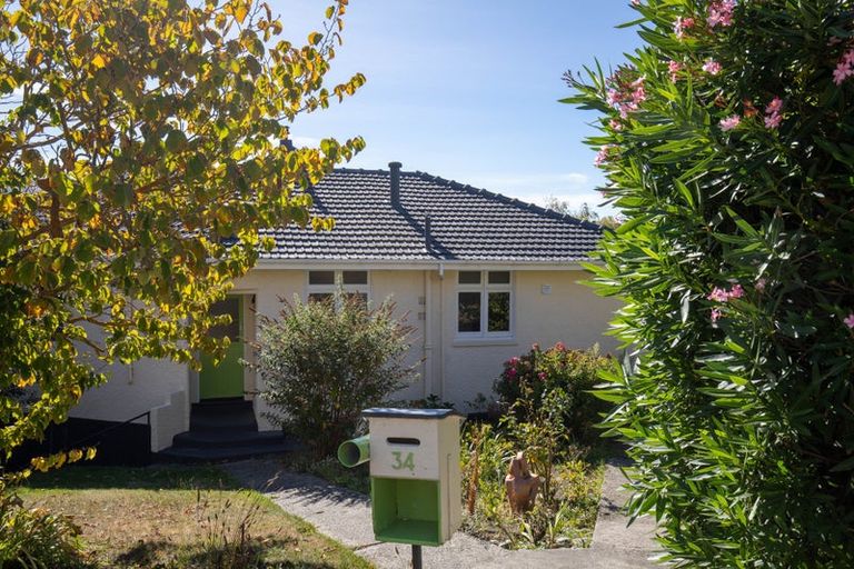 Photo of property in 34 Branxholm Street, Roxburgh, 9500