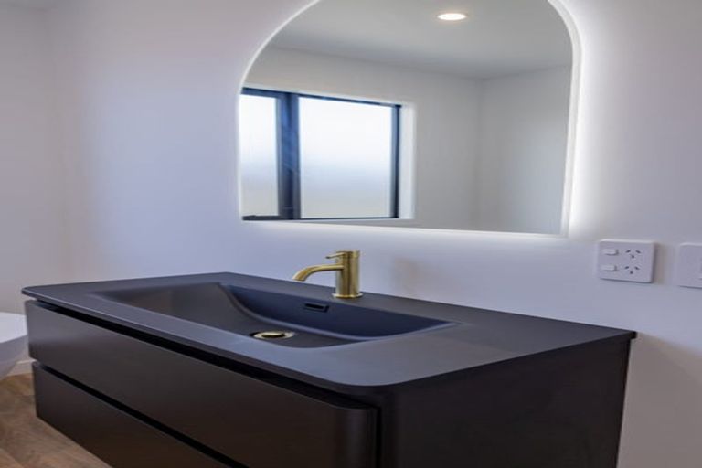 Photo of property in 41 Wai Whatu Street, Meeanee, Napier, 4110