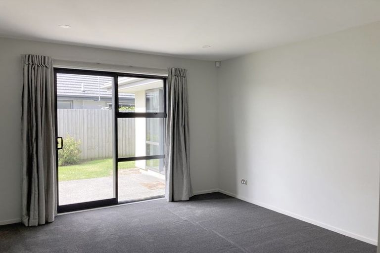 Photo of property in 7 Maka Lane, Halswell, Christchurch, 8025