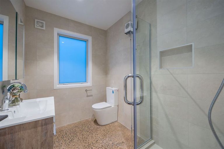 Photo of property in 2 Craigs Way, Hobsonville, Auckland, 0616