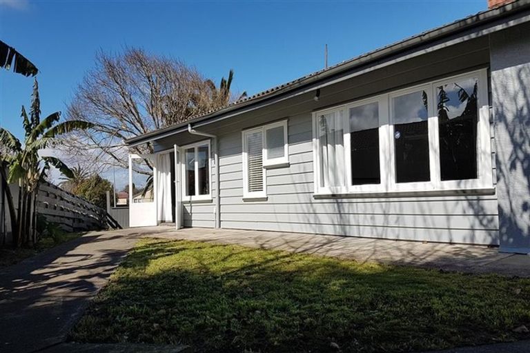 Photo of property in 6 Electra Place, Mangere, Auckland, 2022