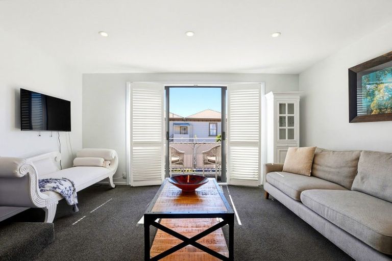 Photo of property in 5f Church Street, Akaroa, 7520