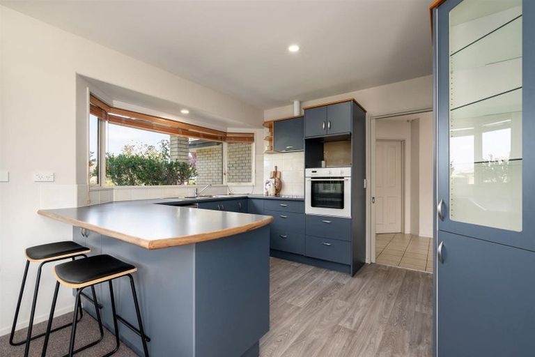 Photo of property in 6 Ross Place, Northwood, Christchurch, 8051