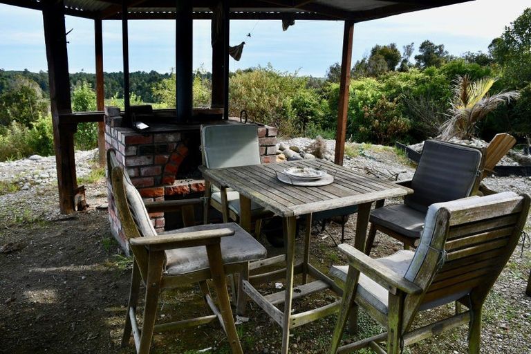 Photo of property in 76 Eco Place, Little Wanganui, Karamea, 7893