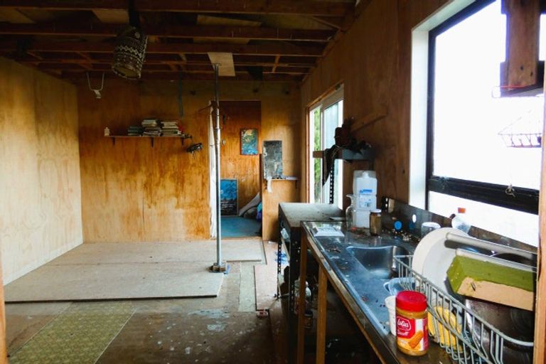 Photo of property in 49a Caledonian Road, Westport, 7892