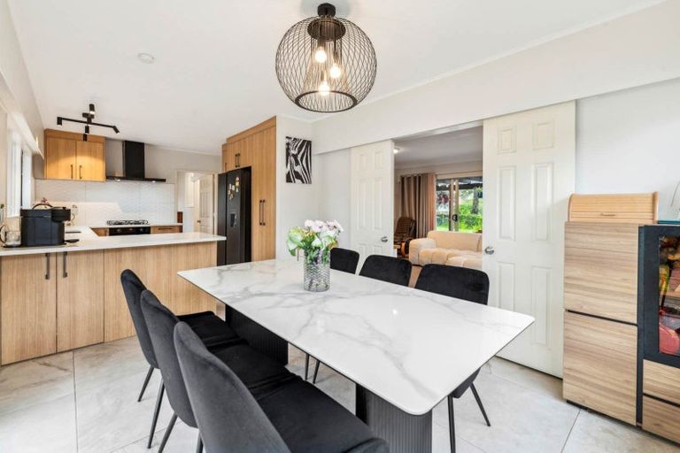 Photo of property in 22 Whitford Park Road, Whitford, Howick, 2571