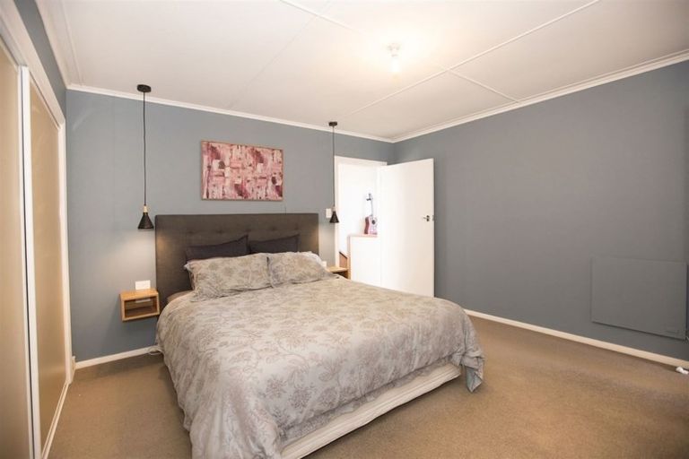 Photo of property in 90 College Street, Awapuni, Palmerston North, 4412