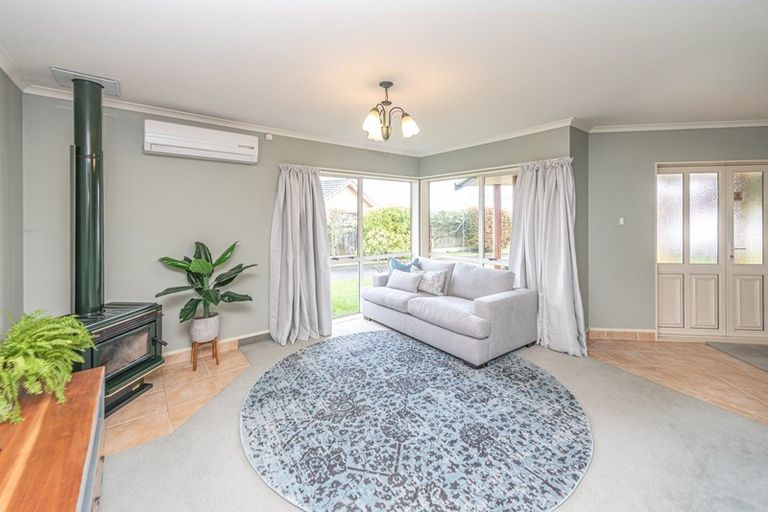 Photo of property in 15 Perrett Drive, Otamatea, Whanganui, 4500