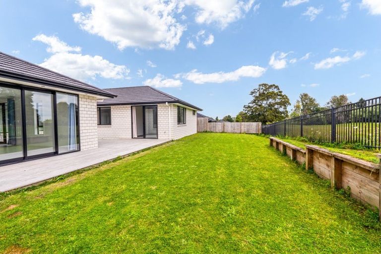 Photo of property in 79 Murray Ward Drive, Te Kauwhata, 3710