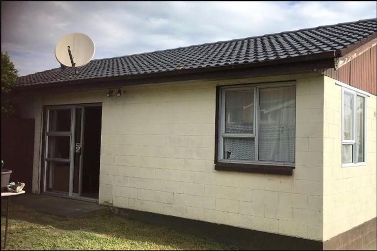 Photo of property in 3/15 Islington Avenue, New Lynn, Auckland, 0600