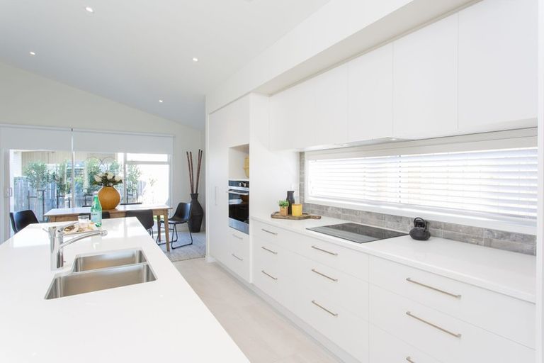 Photo of property in 37 Saint Pauls Drive, Brookfield, Tauranga, 3110