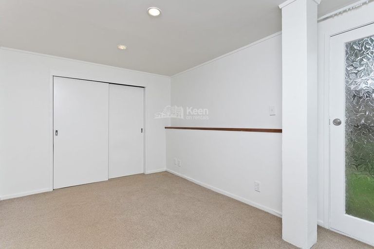 Photo of property in 90 Sunnyside Road, Sunnyvale, Auckland, 0612