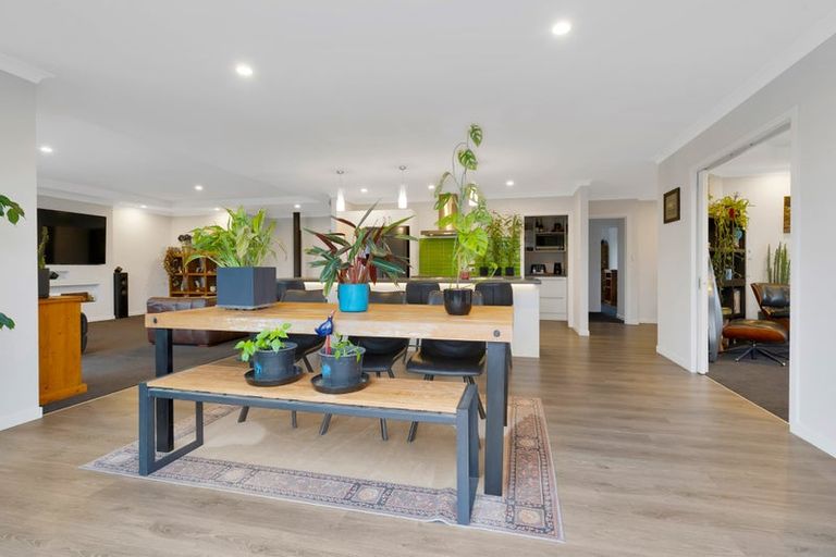 Photo of property in 63 Willowside Place, Amberley, 7410